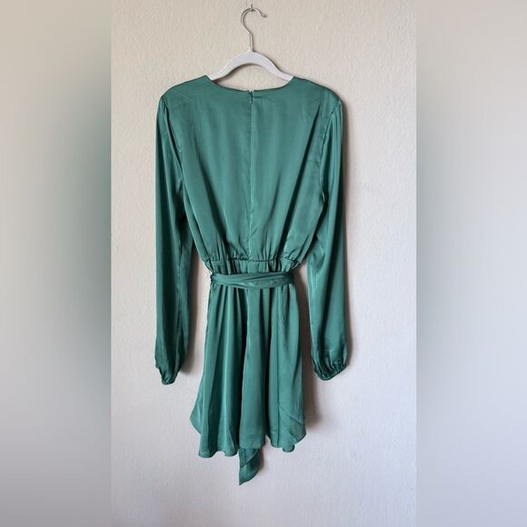 NWT Lovers + Friends Ivy Mini Green Dress Size M - Picture 7 of 9